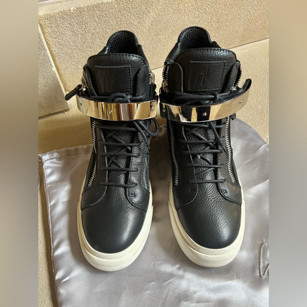 Giuseppe Zanotti Men’s high top sneaker